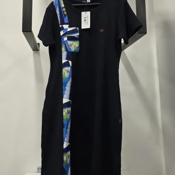 FEY Roundneck Dress : Black/ black